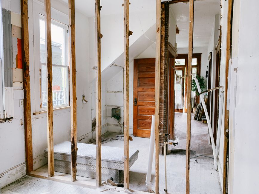 住みながら売却する場合の進め方｜内見の回し方と札幌の季節の使い方を宅建士が解説